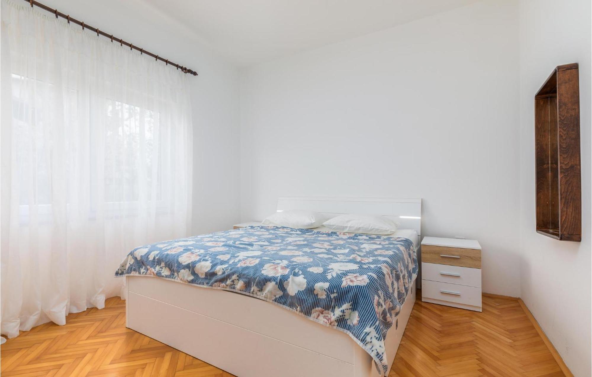 Lovely Apartment In Fazana With Kitchen 外观 照片