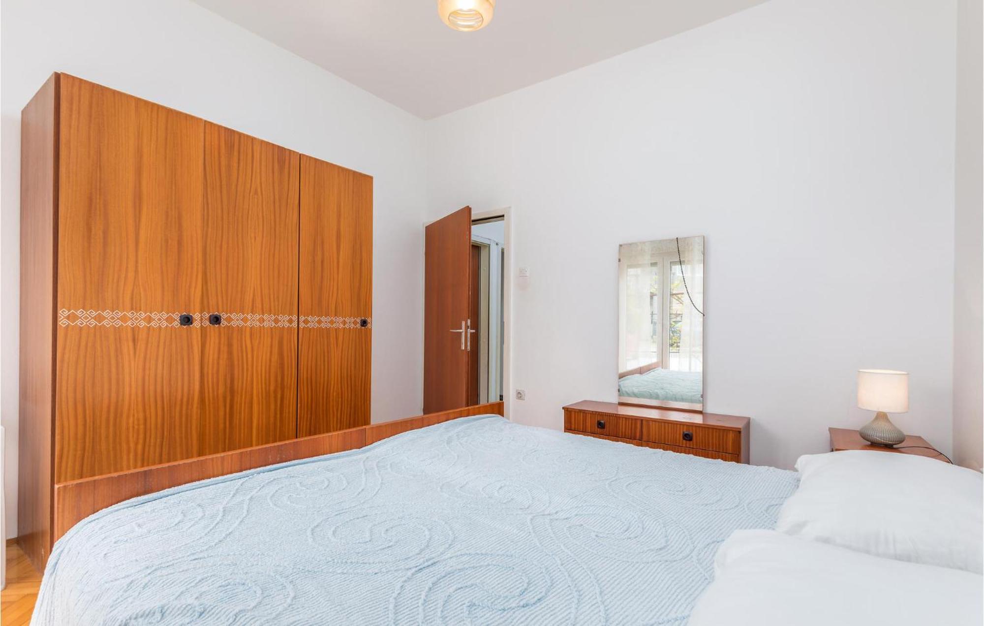 Lovely Apartment In Fazana With Kitchen 外观 照片
